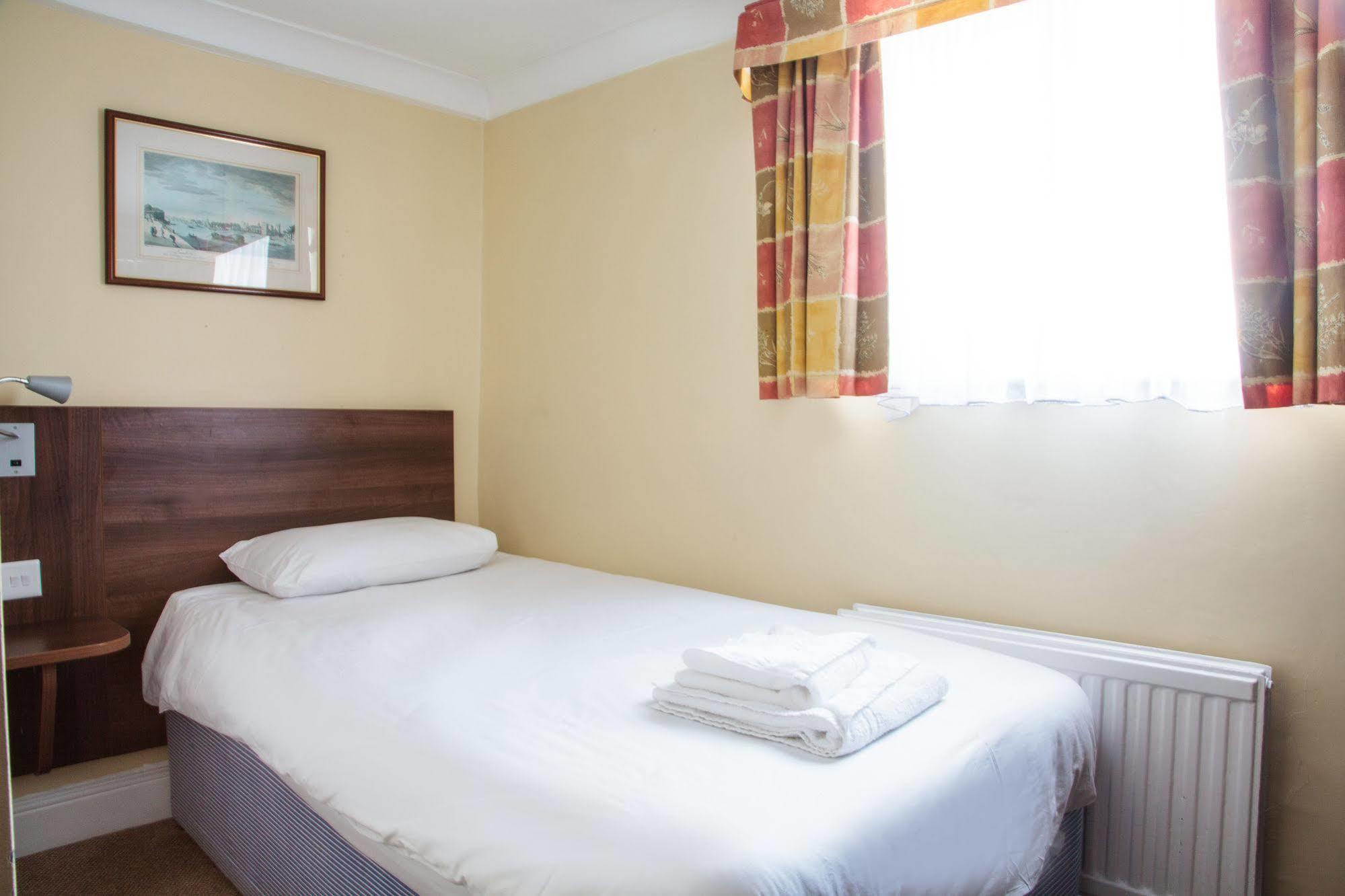 Victoria Inn London Luaran gambar