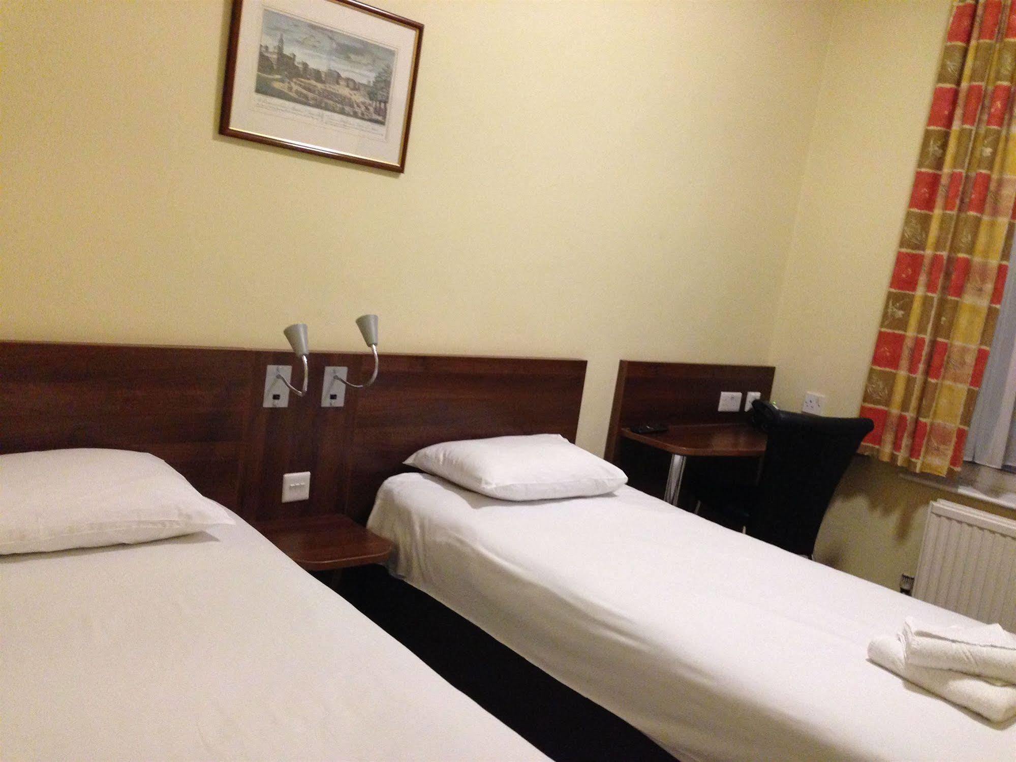 Victoria Inn London Luaran gambar